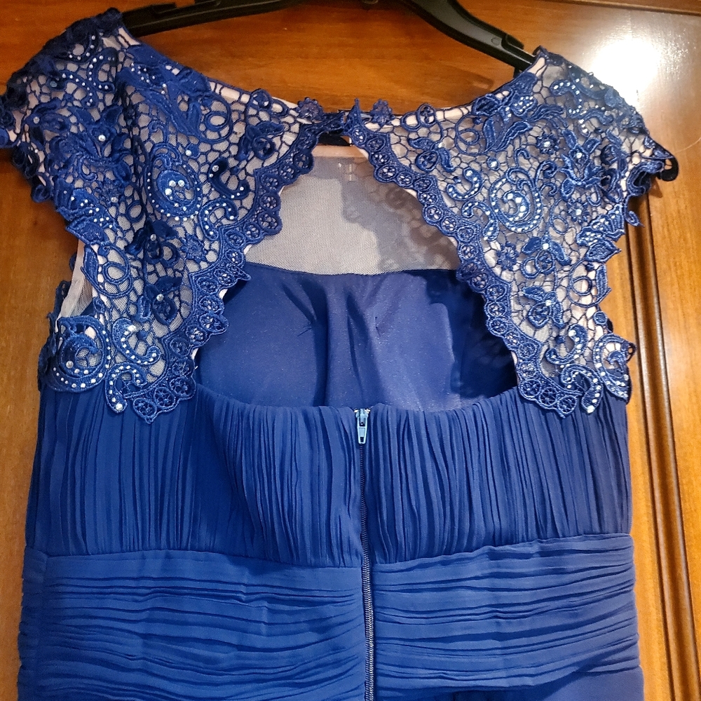 EVER PRETTY Mother of the Bride/Formal Navy Maxi Dress, size 6. - Picture 8 of 14